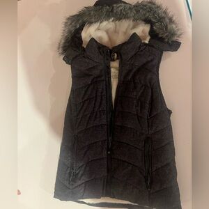 Winter vest withh fur hood